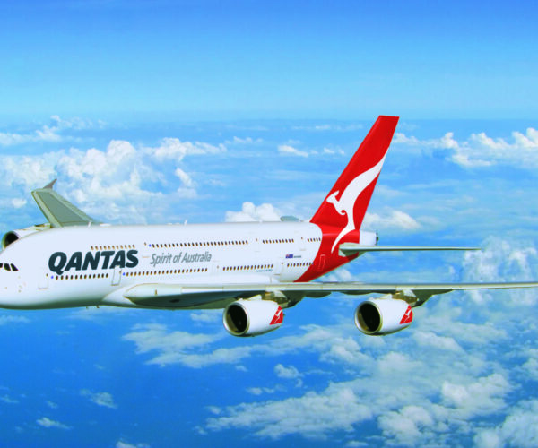 Qantas marks 90 years in Singapore