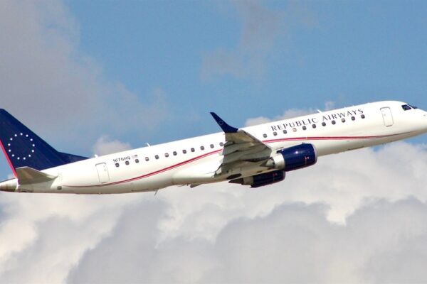 Republic Airways merges with Mesa Air Group