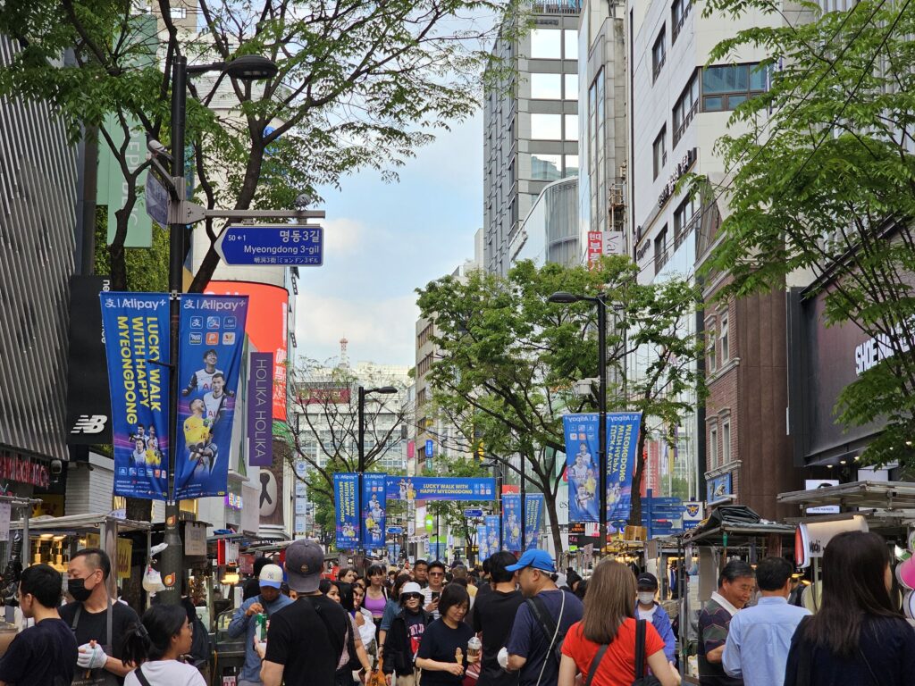 China’s travel spending surges during ‘Golden Week’ China’s travel spending surges during ‘Golden Week’